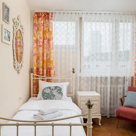 Old Town 3-bedroom By Bookinghost Apartment Warschau